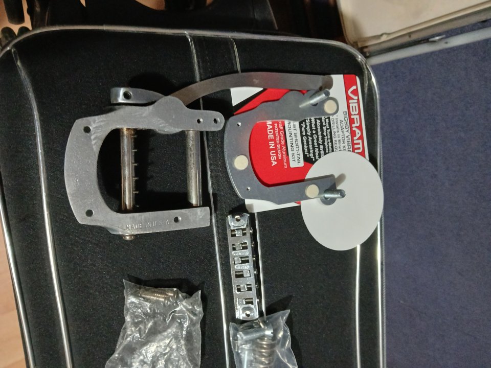 Bigsby b5+ Vibramate +Schaller