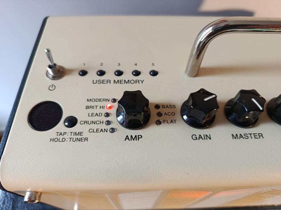 Amplificador Yamaha THR 10 de segunda mano · Foto 2 de 9 · Cantabria · 165 €