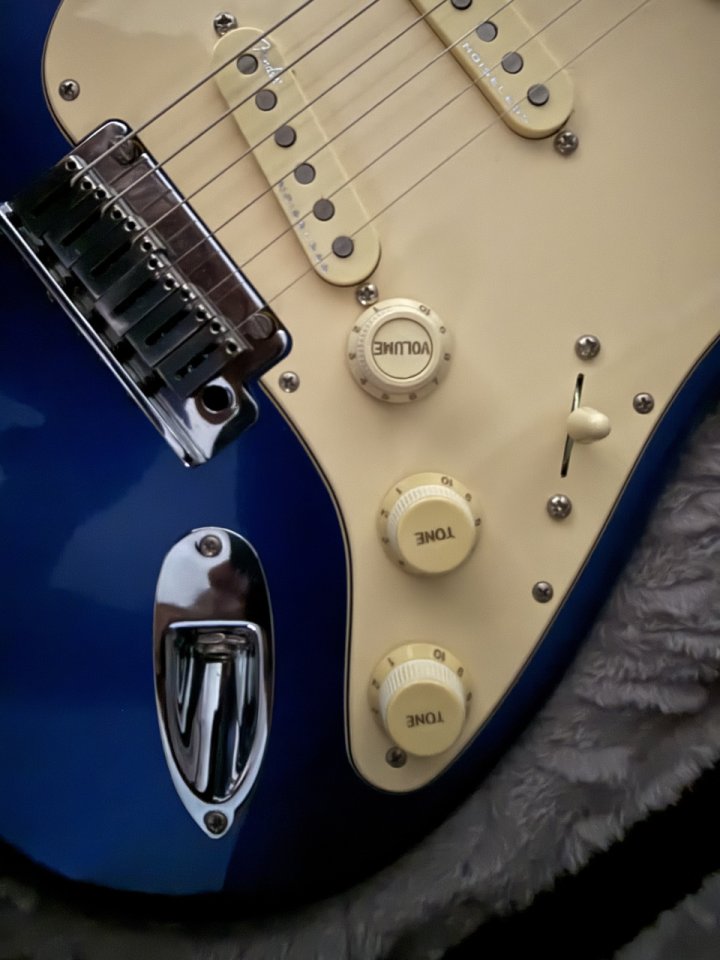 Fender Stratocaster American Ultra MN COB de segunda mano · Foto 6 de 10 · Las Palmas · 1700 €