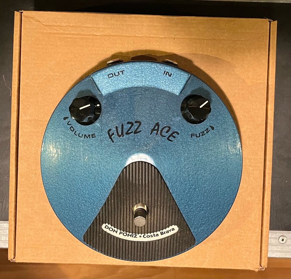 Don Poniz Fuzz Ace BC183L.