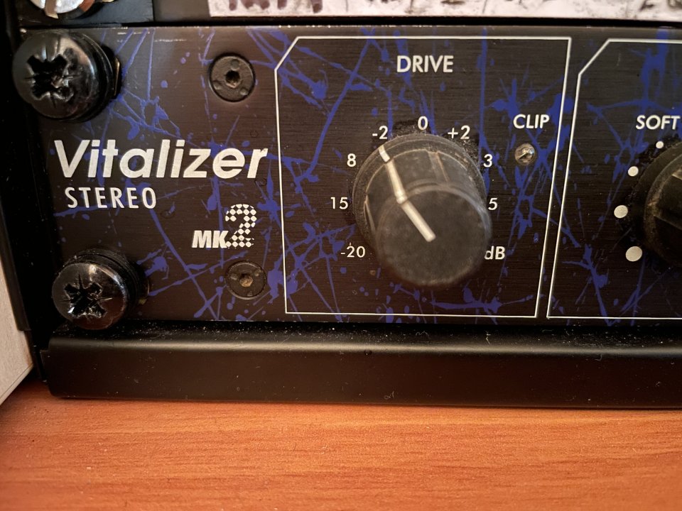SPL Vitalizer Mk2 Stereo (Model 9526) de segunda mano · Foto 8 de 9 · Burgos · 250 €