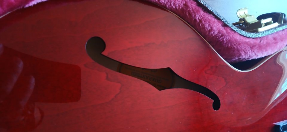 Gibson ES-335 Cherry Red de segunda mano · Foto 7 de 9 · Barcelona · 2975 €