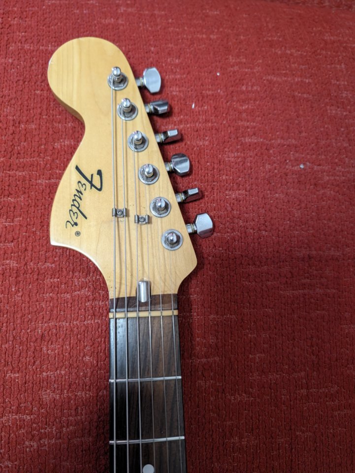 Fender Stratocaster cuerpo 1978 USA + Mástil Japón 80s de segunda mano · Foto 5 de 6 · Málaga · 1200 €