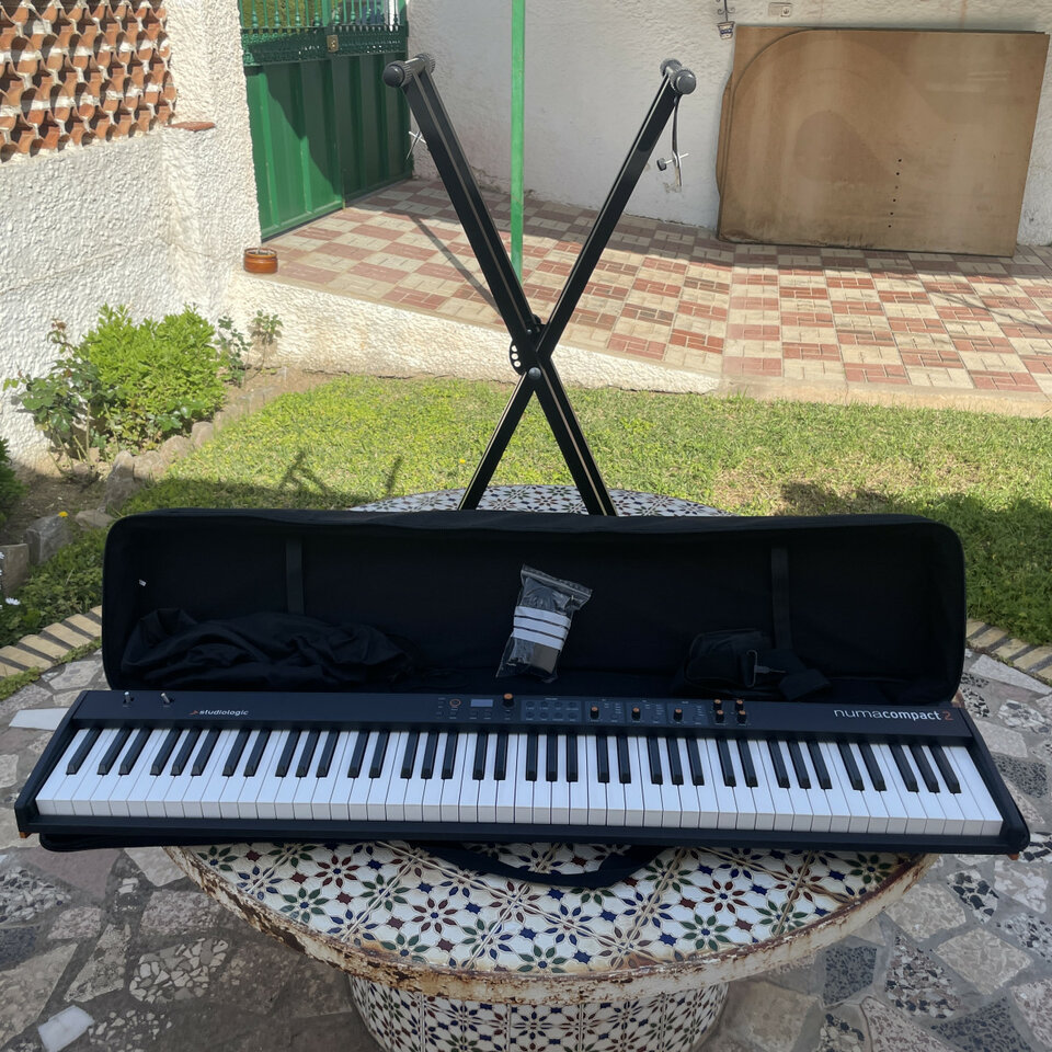 Piano Numa compact 2