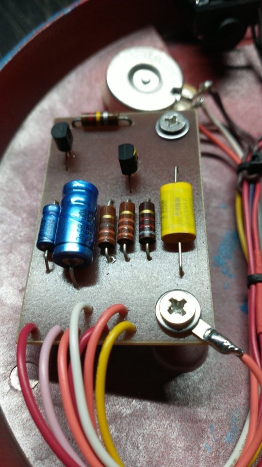 Don Poniz Fuzz Ace BC183L.