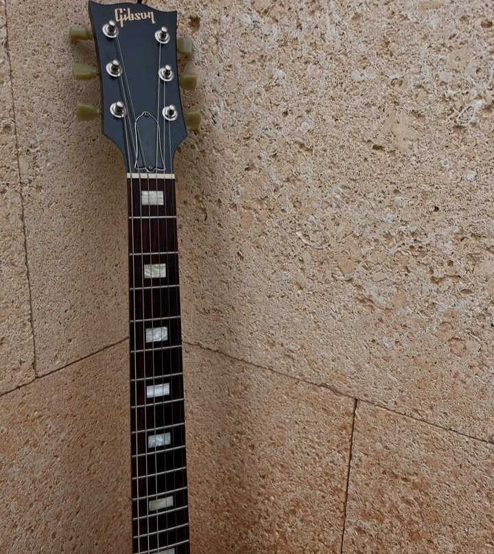 Gibson SG Special 70s Ebony con Lollar pickups y Maestro Vibrola de segunda mano · Foto 4 de 5 · Illes Balears · 1050 €