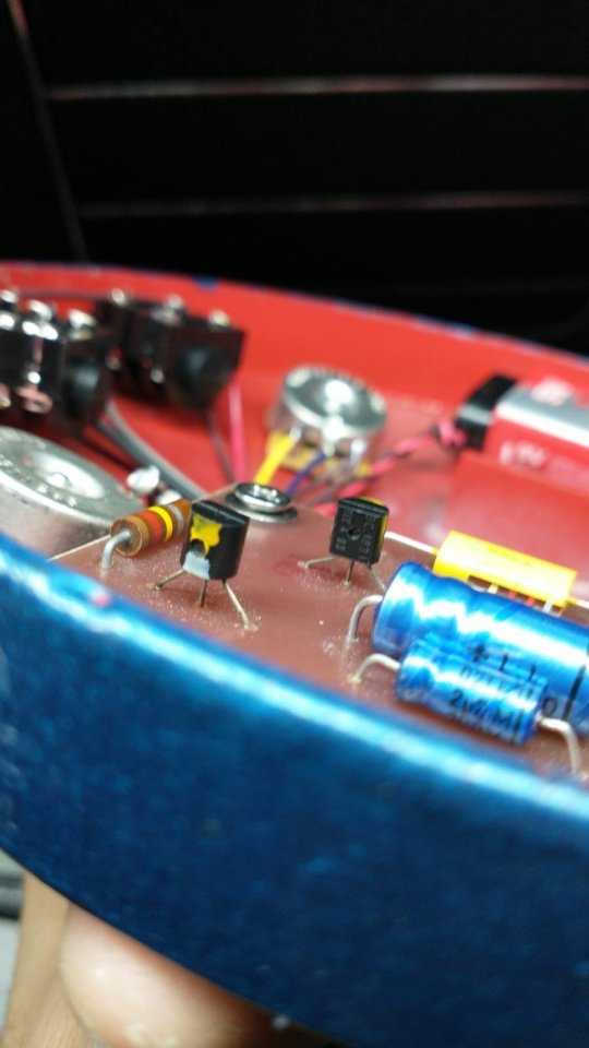 Don Poniz Fuzz Ace BC183L.