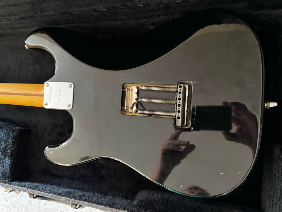 Fernandes Stratocaster R9 Japan de segunda mano · Foto 3 de 10 · Murcia