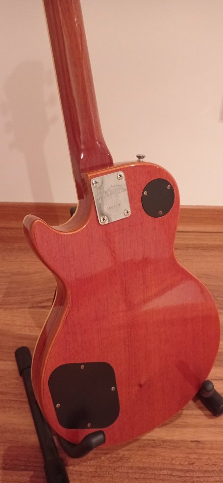 Guitarra eléctrica Maison Les Paul de segunda mano · Foto 5 de 5 · Cuenca · 270 €