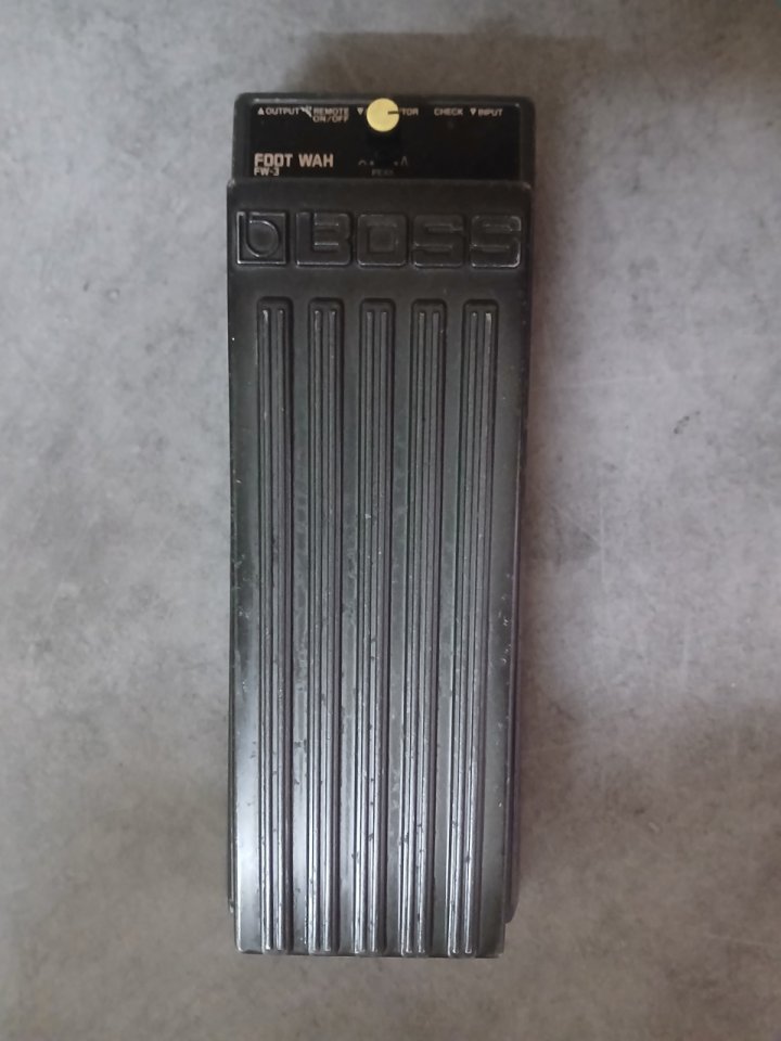 Pedal Wah wah Boss FW-3. de segunda mano · Foto 1 de 6 · Valencia · 35 €