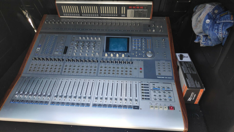 TASCAM DM 4800