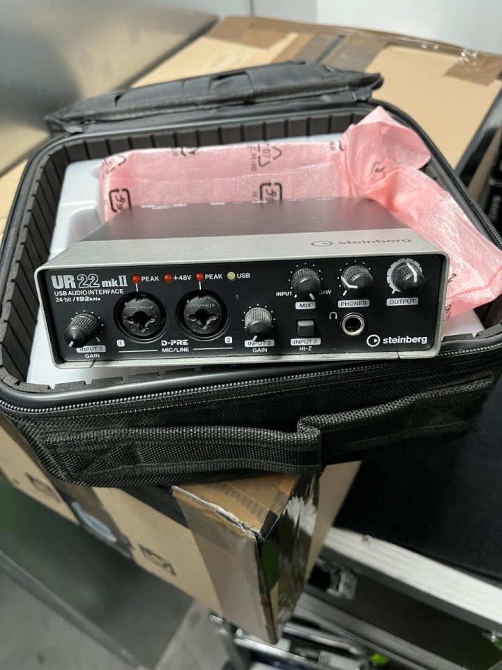 Interface Steinberg UR22 MK II tarjeta sonido de segunda mano · Foto 1 de 6 · Madrid · 90 €