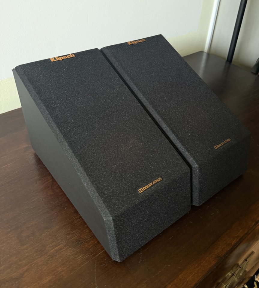 Klipsch RP-140SA - Altavoz Dolby Atmos de segunda mano · Foto 2 de 3 · Madrid · 440 €