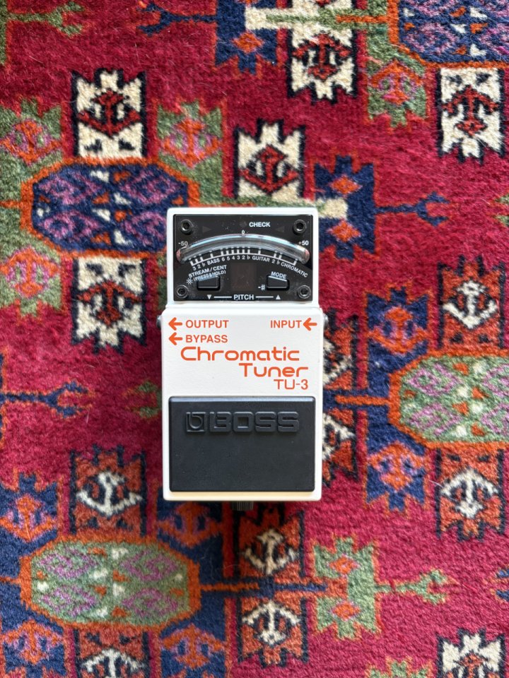 Afinador de Pedal Boss TU-3 de segunda mano · Foto 1 de 4 · Barcelona · 80 €