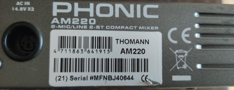 Mesa de Sonido Phonic AM220