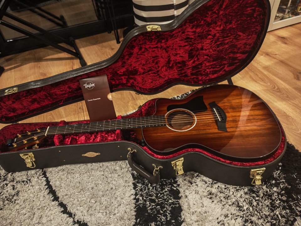 Guitarra Taylor 224-ce deluxe koa