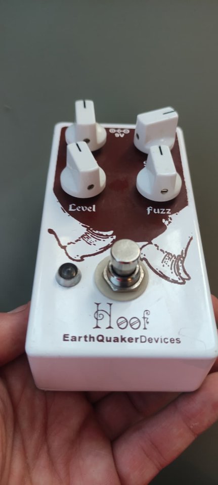 HOFF Fuzz (Germanio y Silicio) Earthquaker Devices de segunda mano · Foto 2 de 6 · Madrid · 150 €