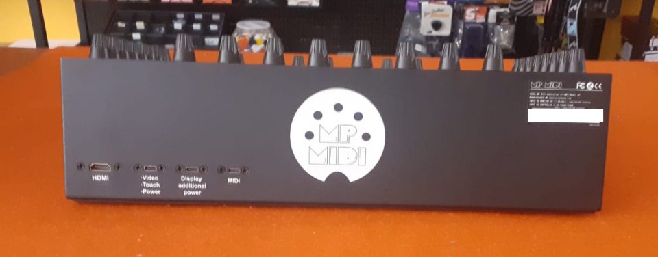 MP Midi Controller Model 2A de segunda mano · Foto 3 de 4 · Girona · 525 €