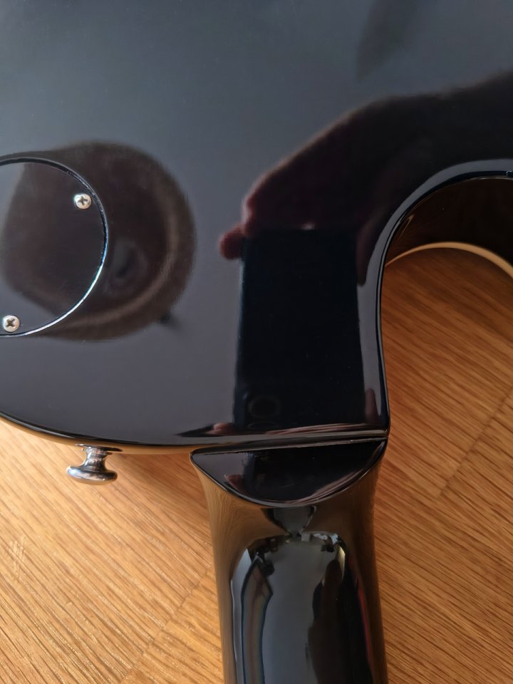 Gibson Les Paul Standard Ebony 50,s de segunda mano · Foto 8 de 10 · Cádiz · 2350 €