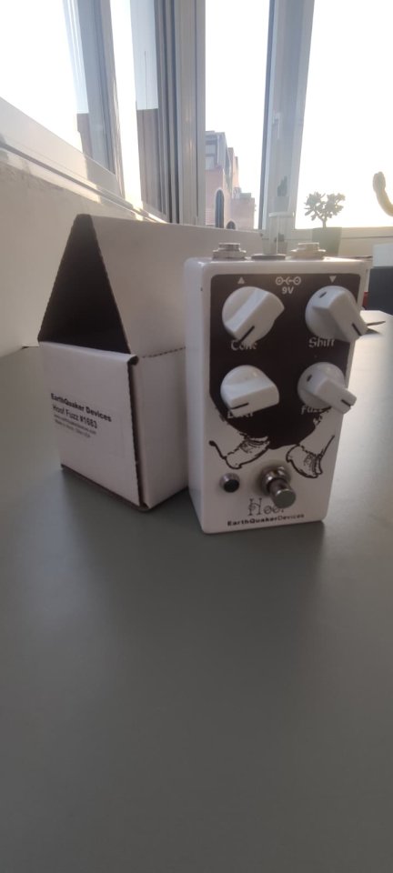 HOFF Fuzz (Germanio y Silicio) Earthquaker Devices de segunda mano · Foto 5 de 6 · Madrid · 150 €
