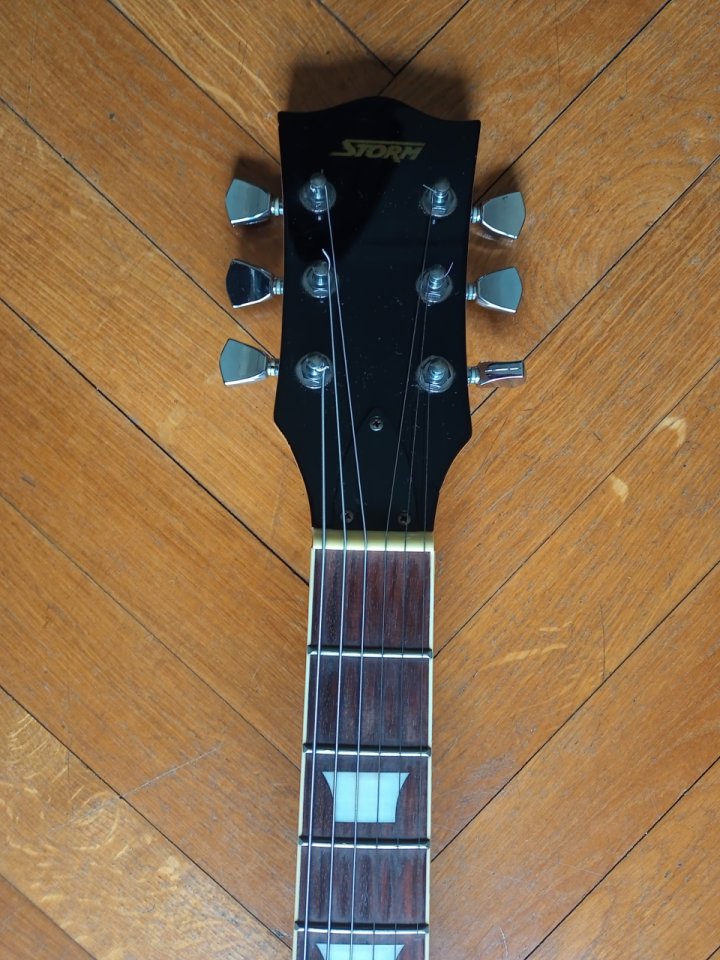 Guitarra Les Paul Storm