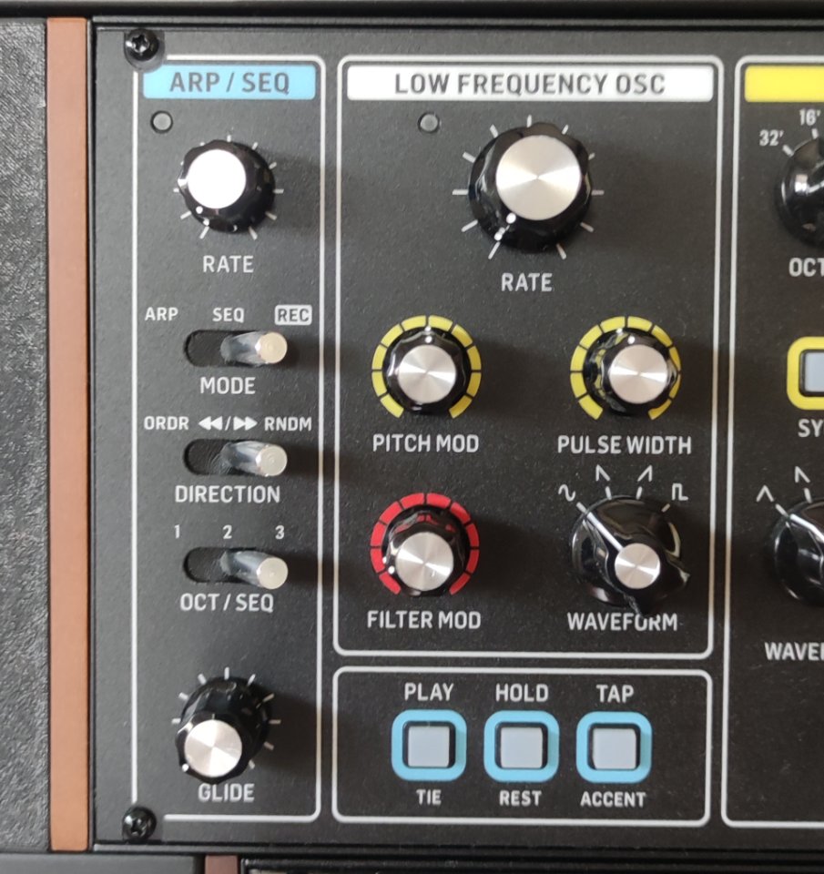 Behringer Model 15 de segunda mano · Foto 4 de 9 · Barcelona · 200 €