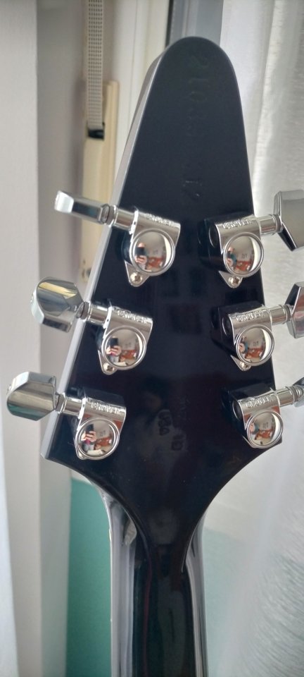 Gibson flying v 80's ebony