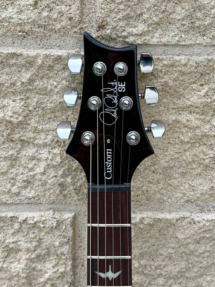 PRS SE Custom 24 Black Gold Burst de segunda mano · Foto 4 de 8 · Madrid · 770 €