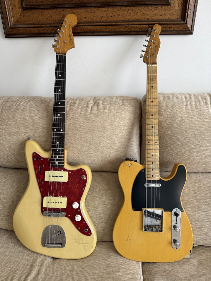 Fender Telecaster AVRI 52 1987 + Jazzmaster MIJ LE blonde 1994 de segunda mano · Foto 1 de 10 · Valencia