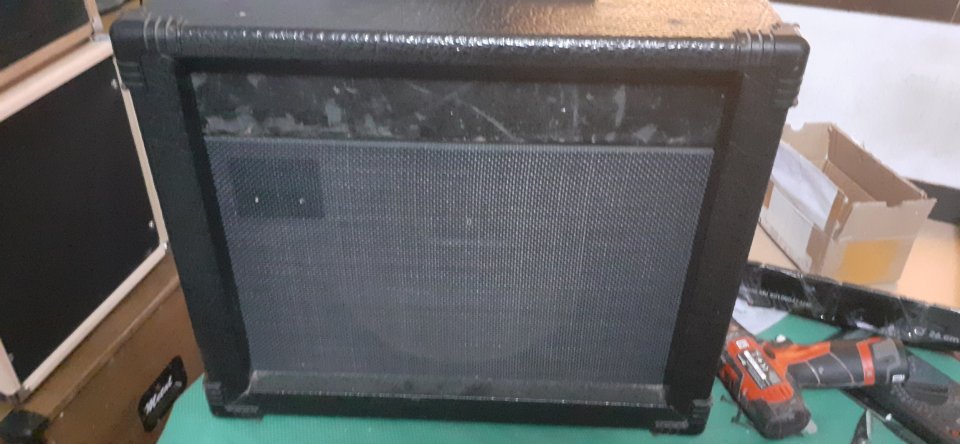 Mueble de Roland ST-50 para 10: