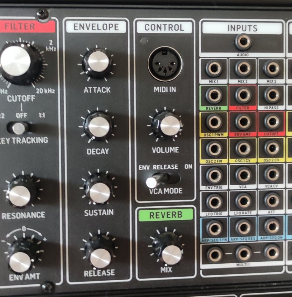 Behringer Model 15 de segunda mano · Foto 6 de 9 · Barcelona · 200 €