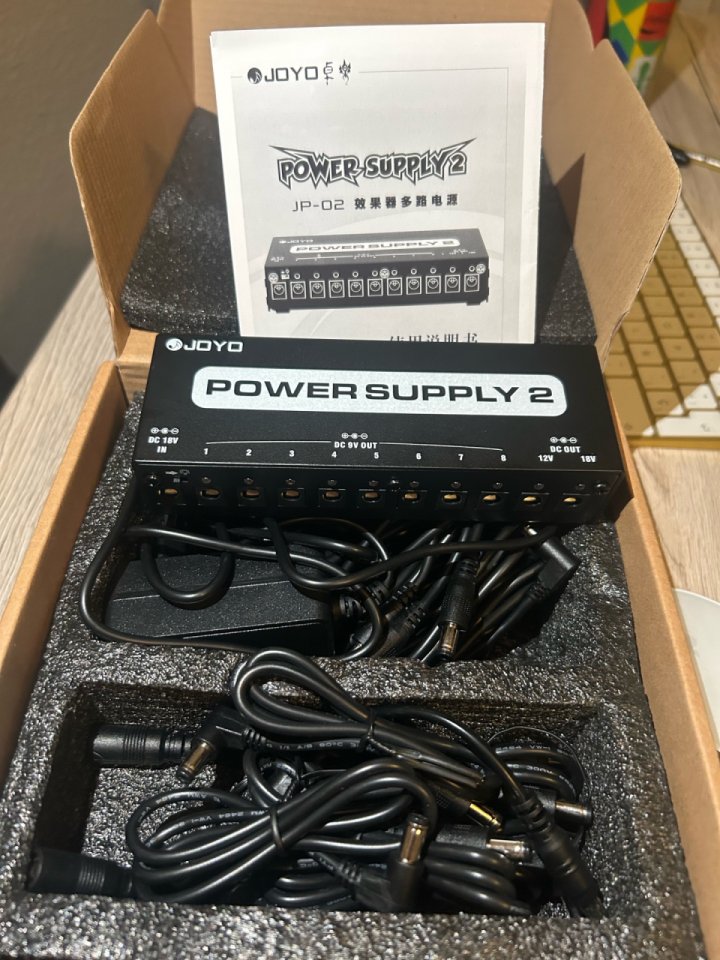 Fuente de alimentación Joyo JP02 sin uso de segunda mano · Foto 1 de 3 · Asturias · 45 €