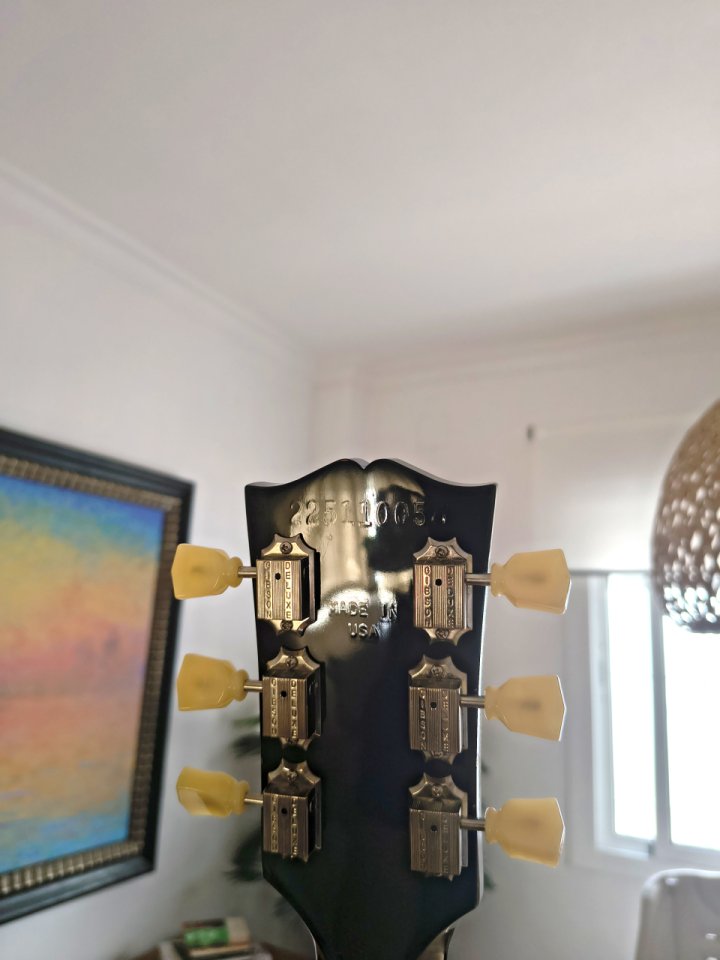 Gibson Les Paul Standard Ebony 50,s de segunda mano · Foto 5 de 10 · Cádiz · 2350 €