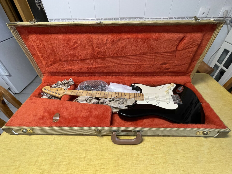 Fender Stratocaster USA 1996 Eric Clapton Blackie edicion especial 50 aniversario