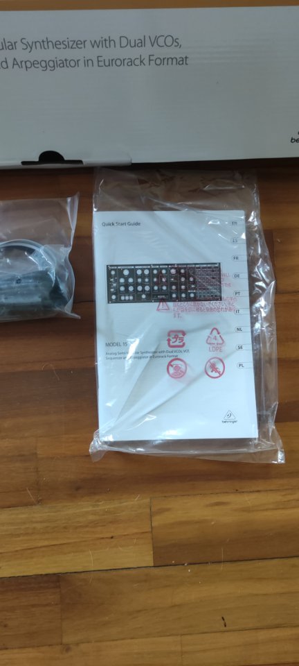 Behringer Model 15 de segunda mano · Foto 7 de 9 · Barcelona · 200 €