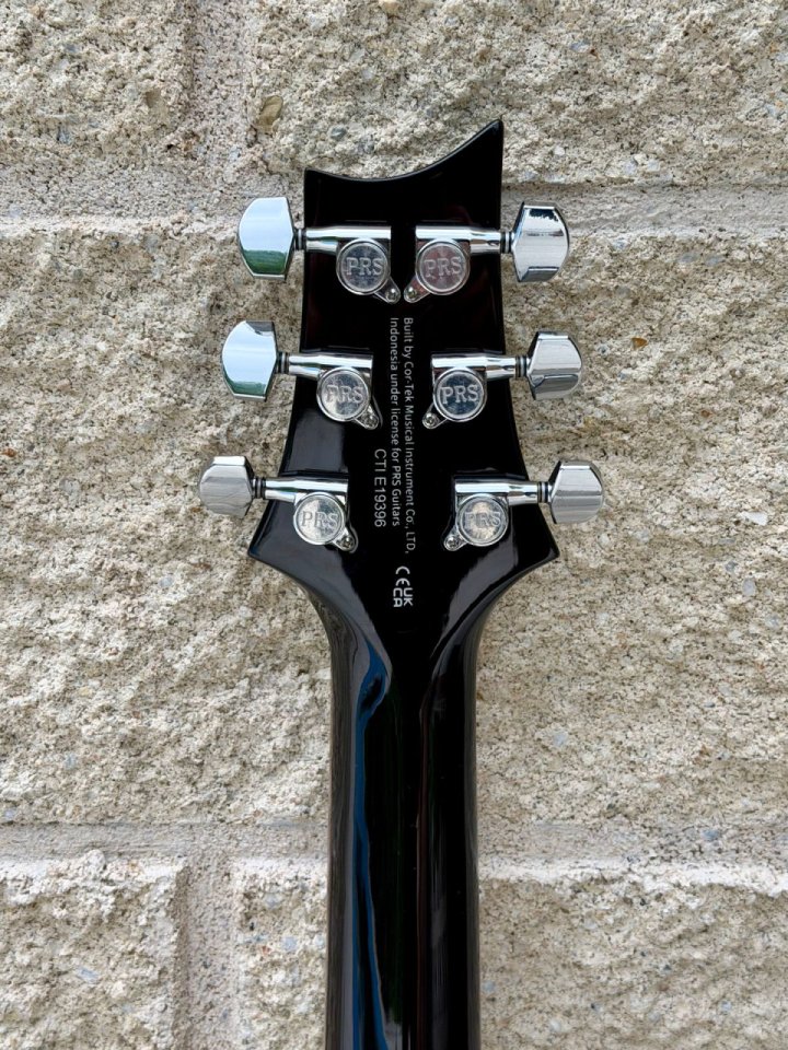 PRS SE Custom 24 Black Gold Burst de segunda mano · Foto 7 de 8 · Madrid · 770 €