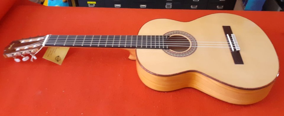 Manuel Rodriguez FF Sabicas Prestige de segunda mano · Foto 3 de 9 · Girona · 1750 €