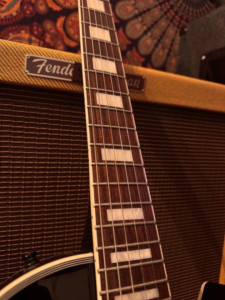 BURNY electronica GIBSON !!!