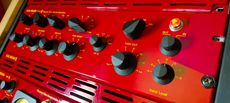DW Fearn VT-5 Stereo Vacuum Tube Equalizer