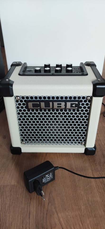 Cambio Micro Cube GX por pedal Delay, Flanger o Chorus