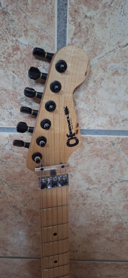 Charvel Viviam Campbell de segunda mano · Foto 4 de 10 · Guadalajara · 800 €