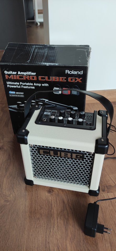 Micro Cube GX por pedal Delay