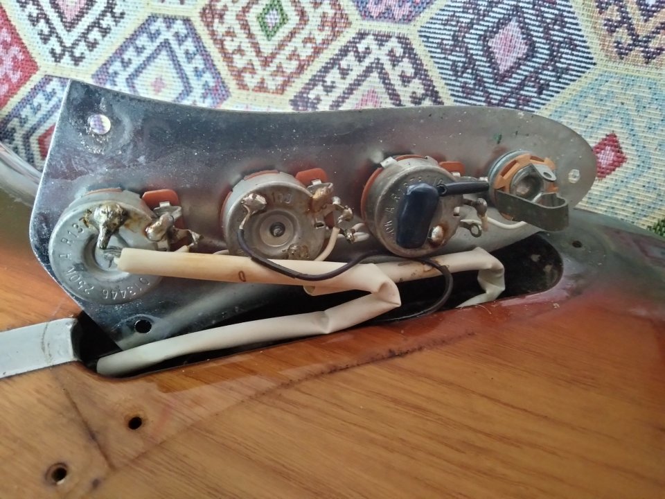 Cuerpo Fender jazz bass