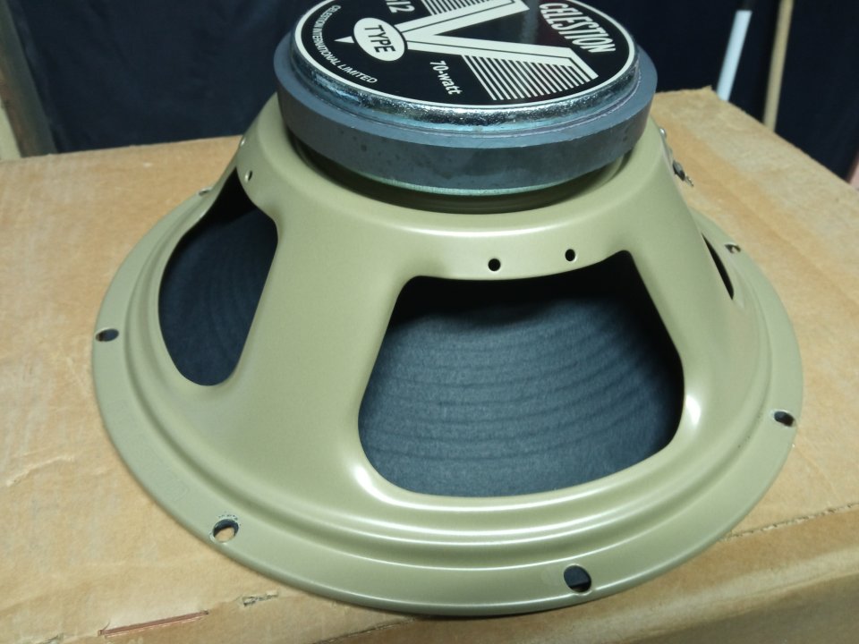 Celestion V-Type 12" - 8 ohm. Nuevo!