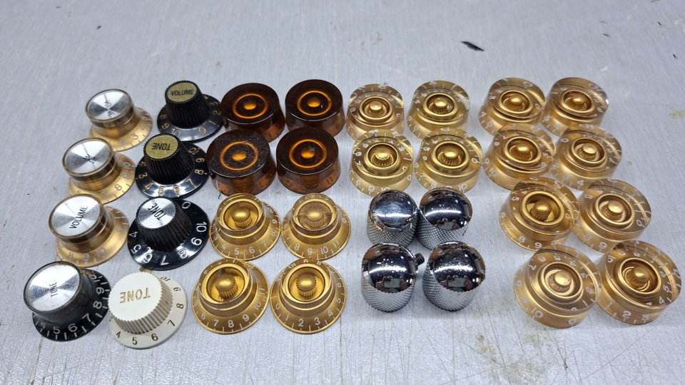 Lote knobs de segunda mano · Foto 1 de 3 · Lugo · 30 €