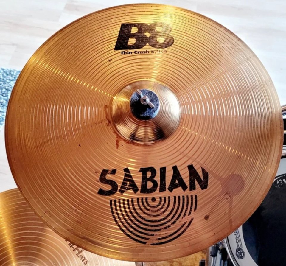 Platos Sabian B8 set de segunda mano · Foto 2 de 3 · Burgos · 210 €