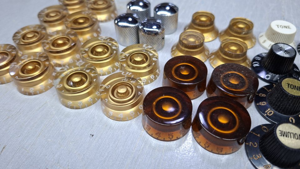 Lote knobs de segunda mano · Foto 2 de 3 · Lugo · 30 €