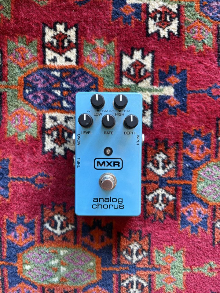Pedal de Efectos MXR Analog Chorus de segunda mano · Foto 1 de 3 · Barcelona · 100 €