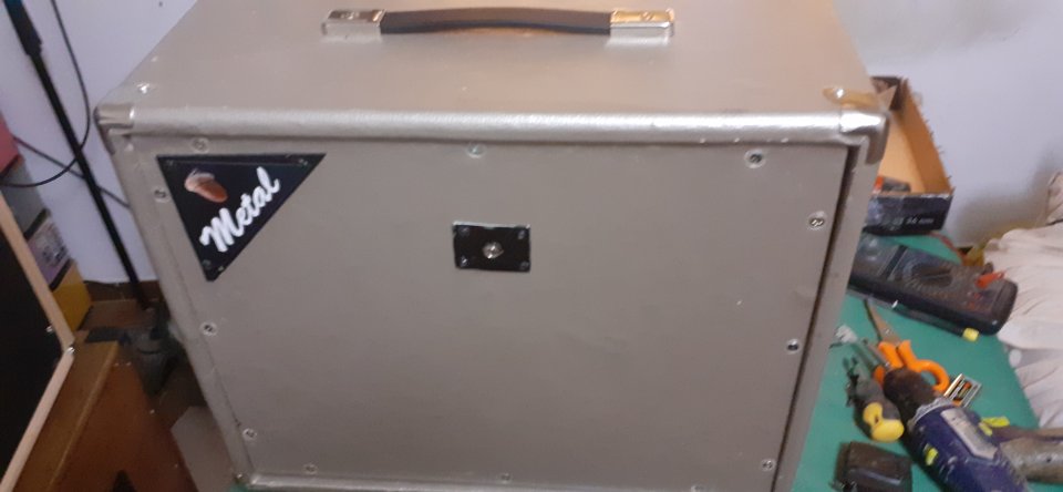 Pantalla artesanal en tolex color Cobre