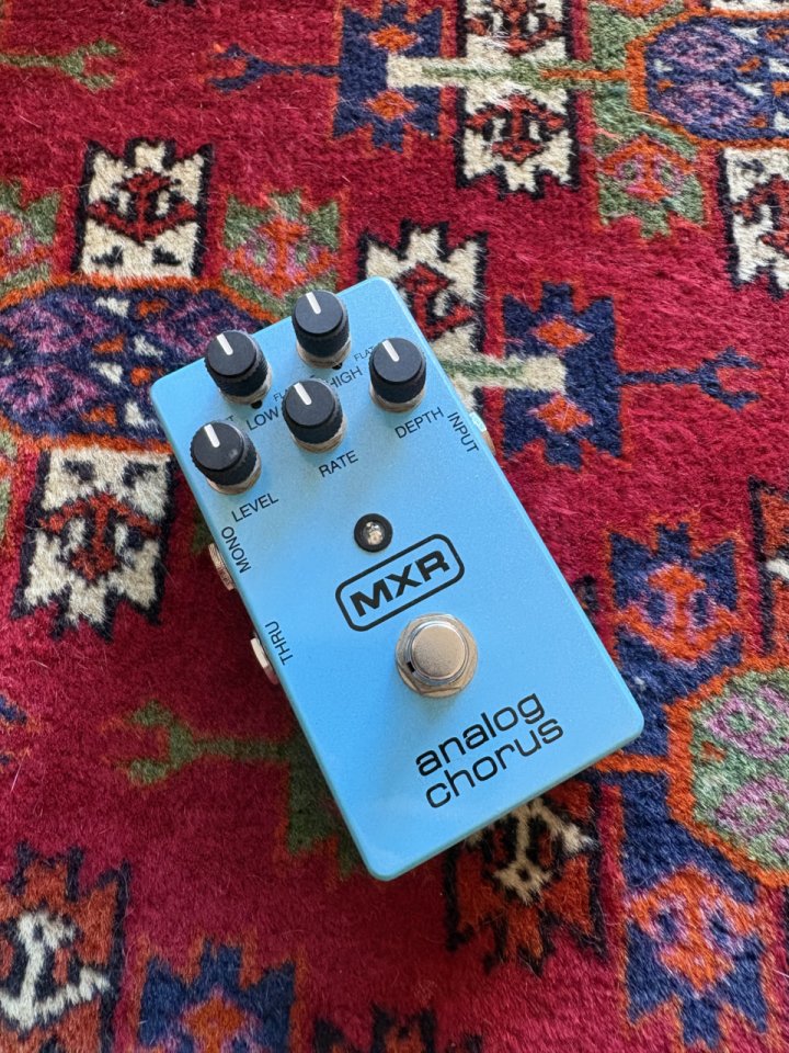 Pedal de Efectos MXR Analog Chorus de segunda mano · Foto 2 de 3 · Barcelona · 100 €